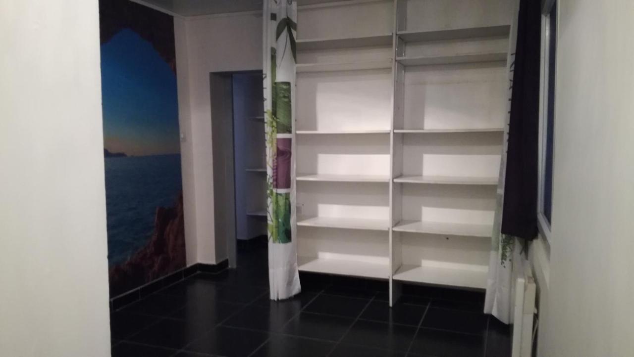 Petit Appartement Перпинян Екстериор снимка